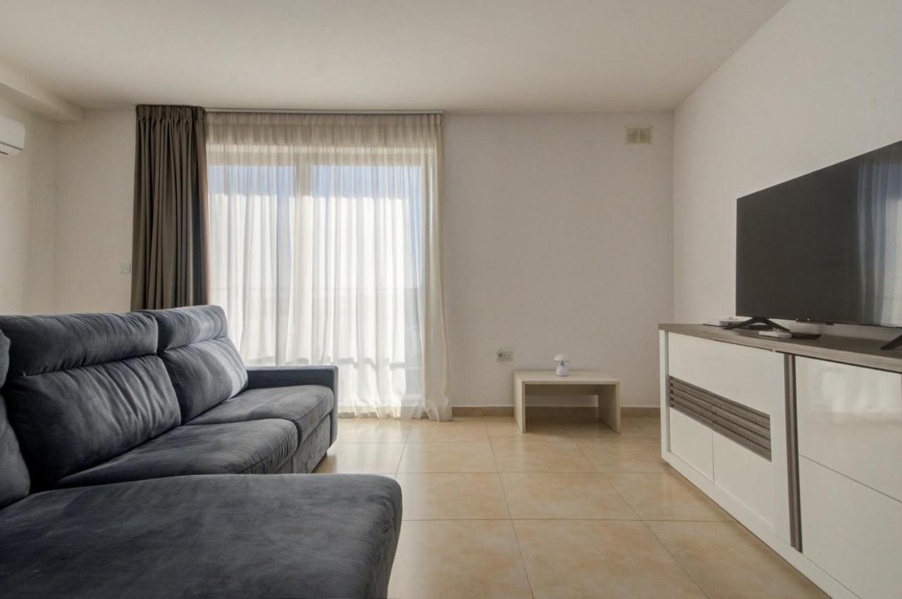 Point G&V Apartment Sea Front Bugibba St. Paul's Bay Exterior foto