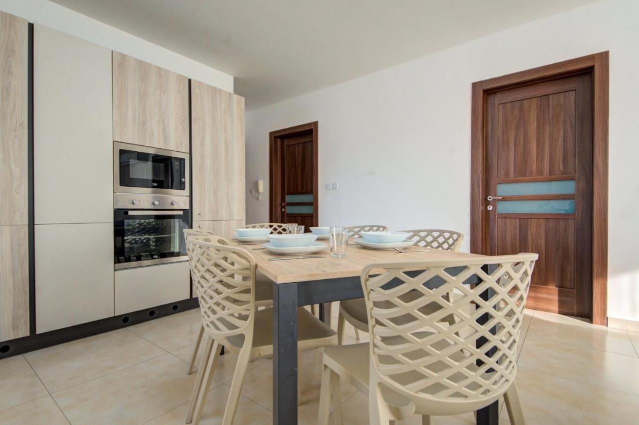 Point G&V Apartment Sea Front Bugibba St. Paul's Bay Exterior foto