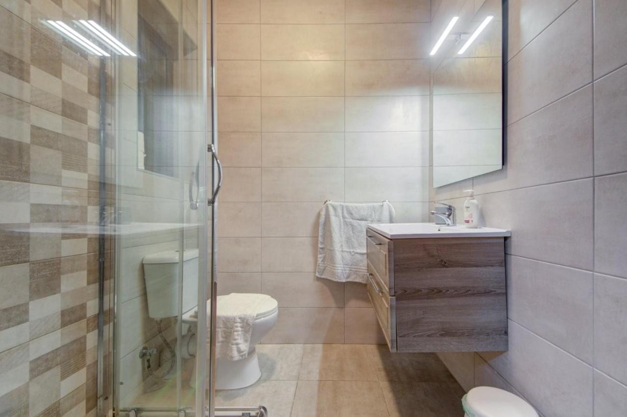 Point G&V Apartment Sea Front Bugibba St. Paul's Bay Exterior foto